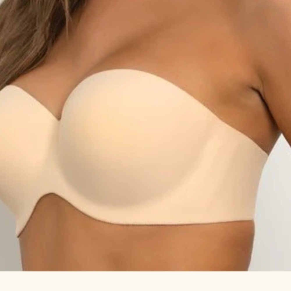 NWT Felina Strapless Nude Bra Size 34D. Lightly lined.